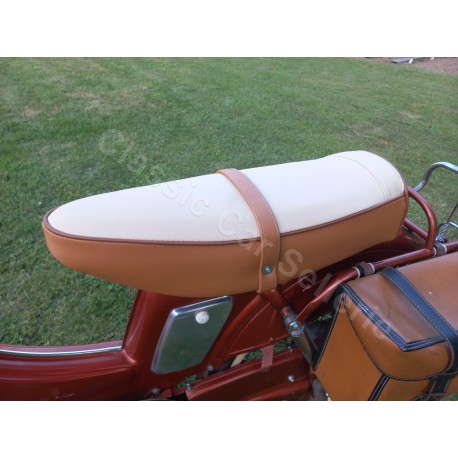 garniture (coiffe de selle) simili biton beige/caramel motobecane av 89