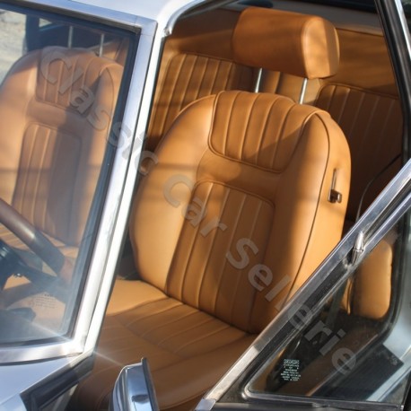ensemble garnitures complet simili caramel Peugeot 504 coupé