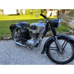 coiffe de selle monoplace motobecane 175cc simili noir type Z22C de 1954